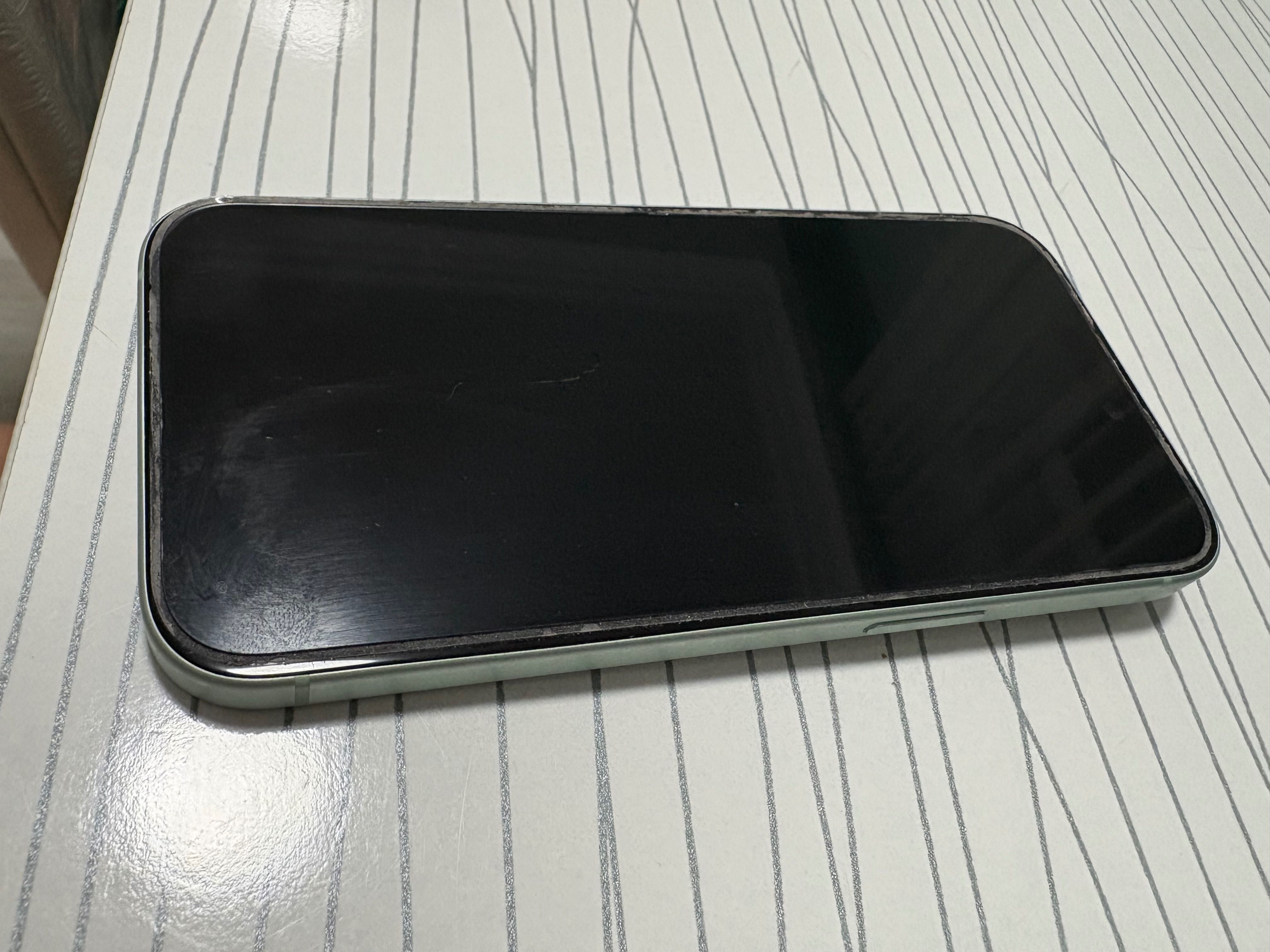 Iphone 15 green на продажу
