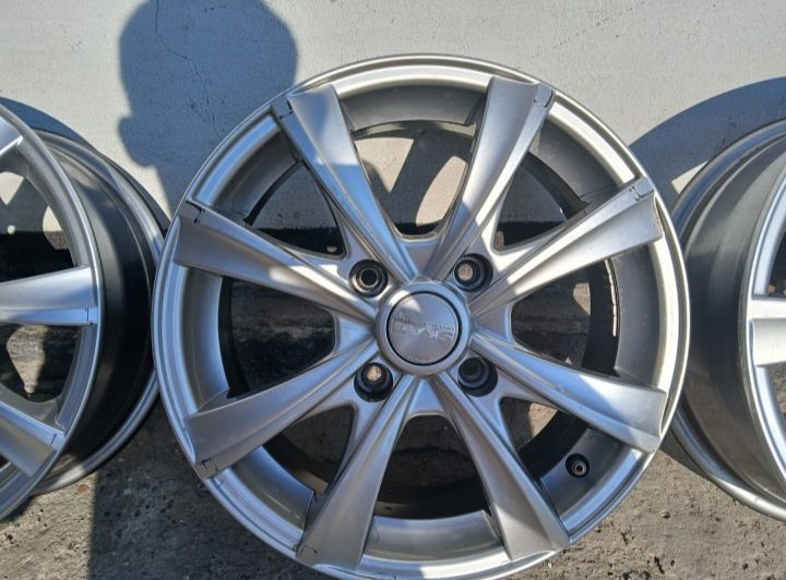 Продам Диски SKAD R 15 4 рех болтовый