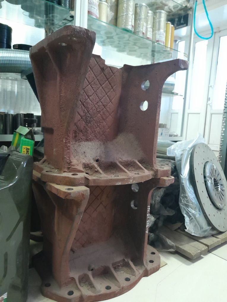 Запчасти на Т-150. Большой ассортимент.