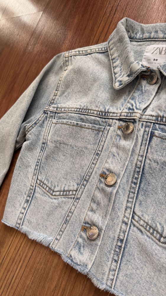 Джинсовка ветровка ZARA на 8-9 лет рост 130 см, куртка