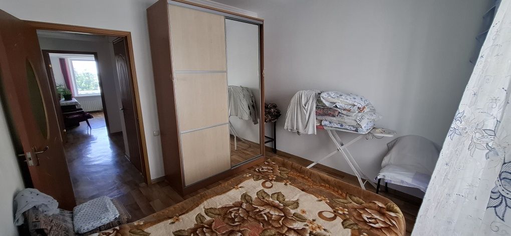 Продам 3-х комнатную квартиру