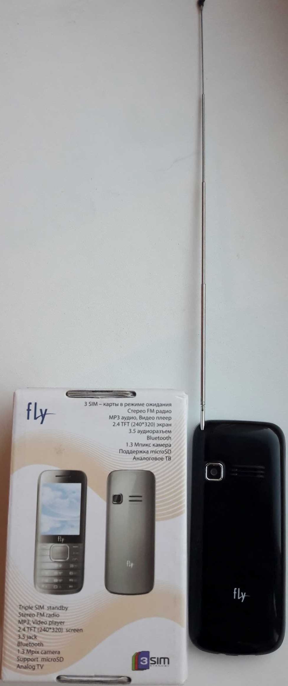 Телефон FLY TS107 с 3(тремя) сим-картами+ карта памяти и аналоговое TВ