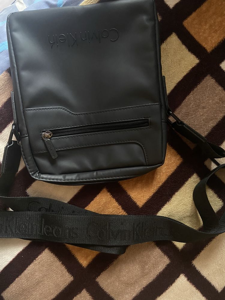 Продам барсетку calvan Klein