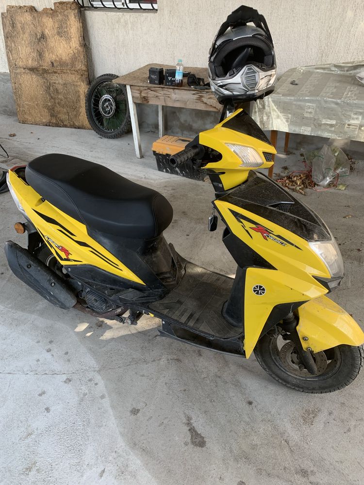 мопед 125 кубов