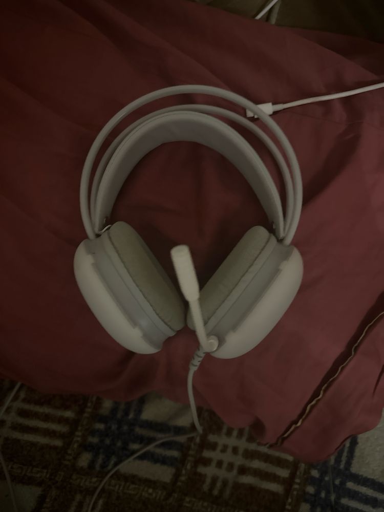 Игровые наушники новые