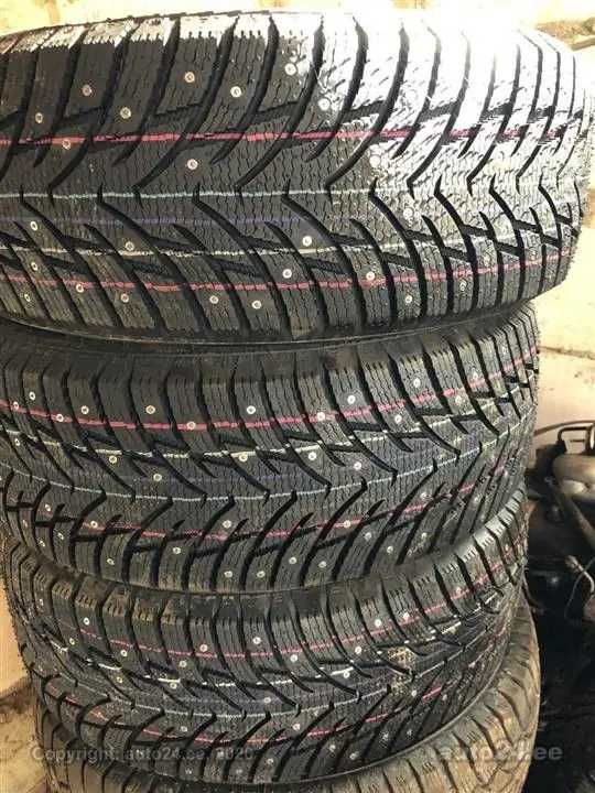 Новые Зимние шипованные шины Nankang SW-8 Ice Activa 205/65 R15 99T