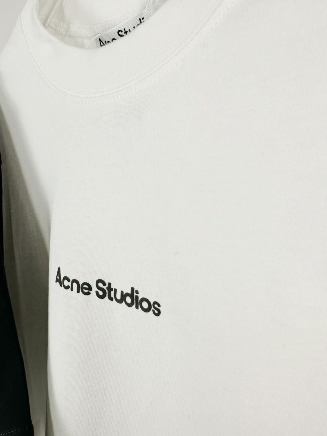 Футболка Acne Studios