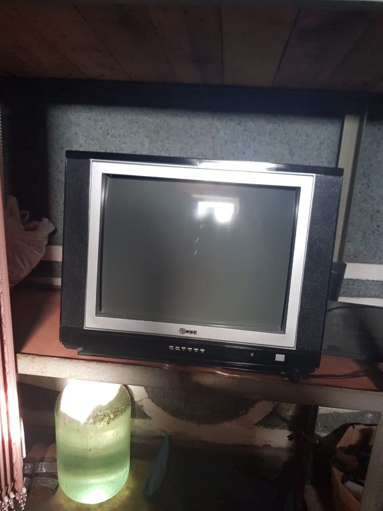 Продам два телевизора