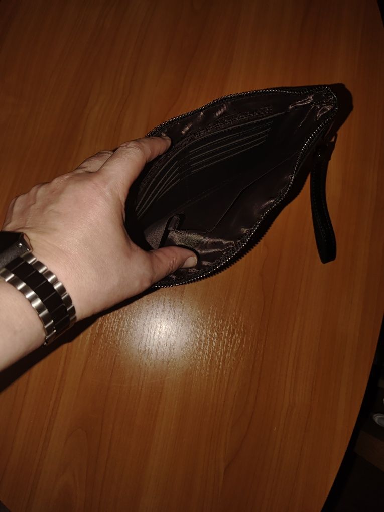 Продам барсетку мужскую