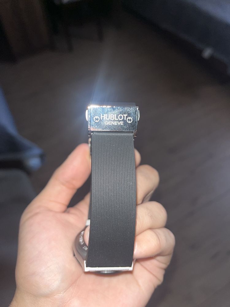 HUBLOT geneve часы
