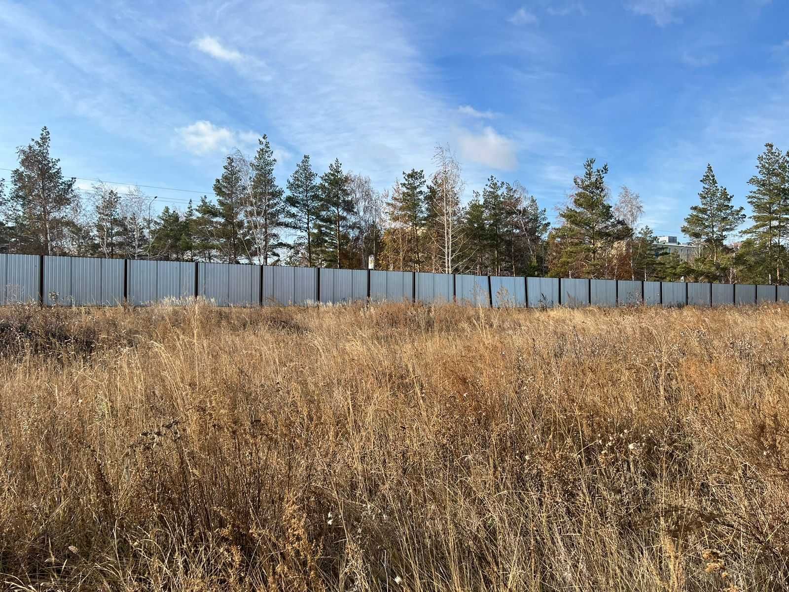 Земля 1 Га первая линия, Коммерция