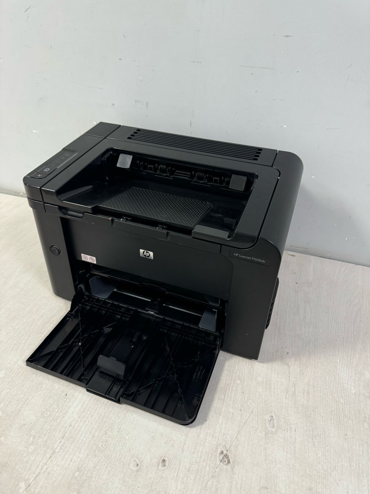 Принтер лазерный HP Laserjet P1606dn в хорошем сост-и
