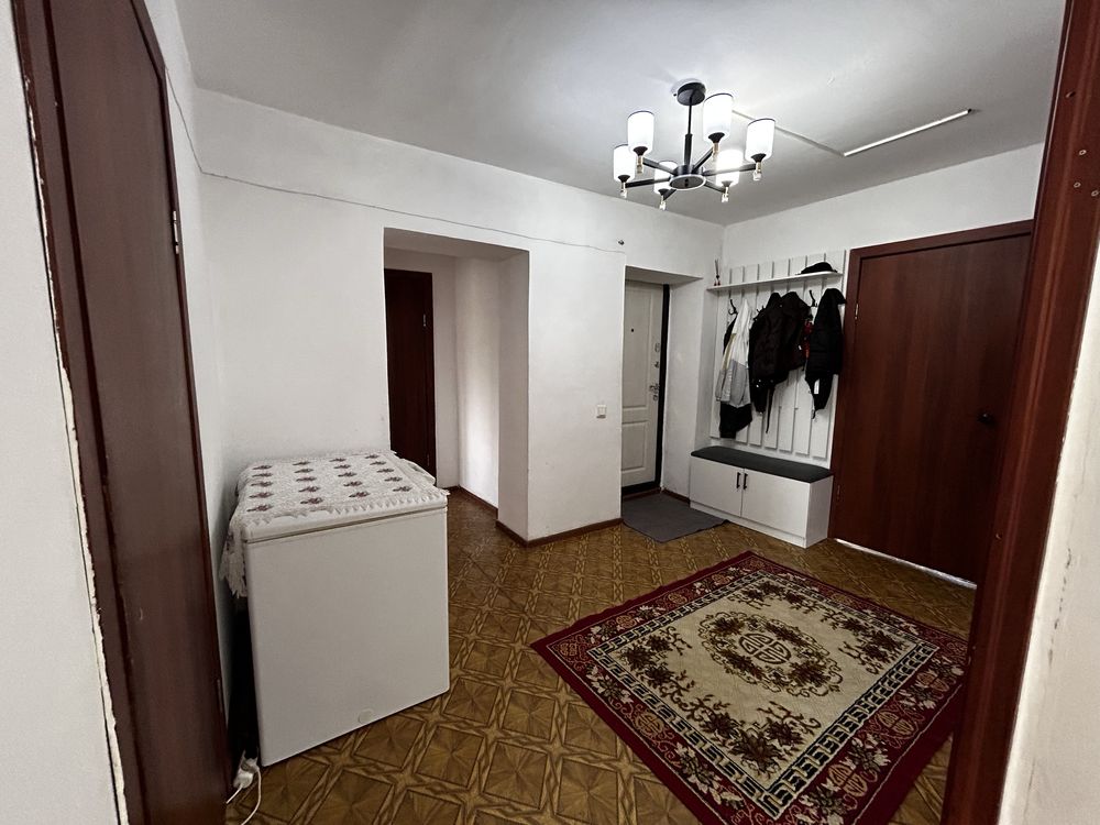 Продам квартиру 4 комнаты