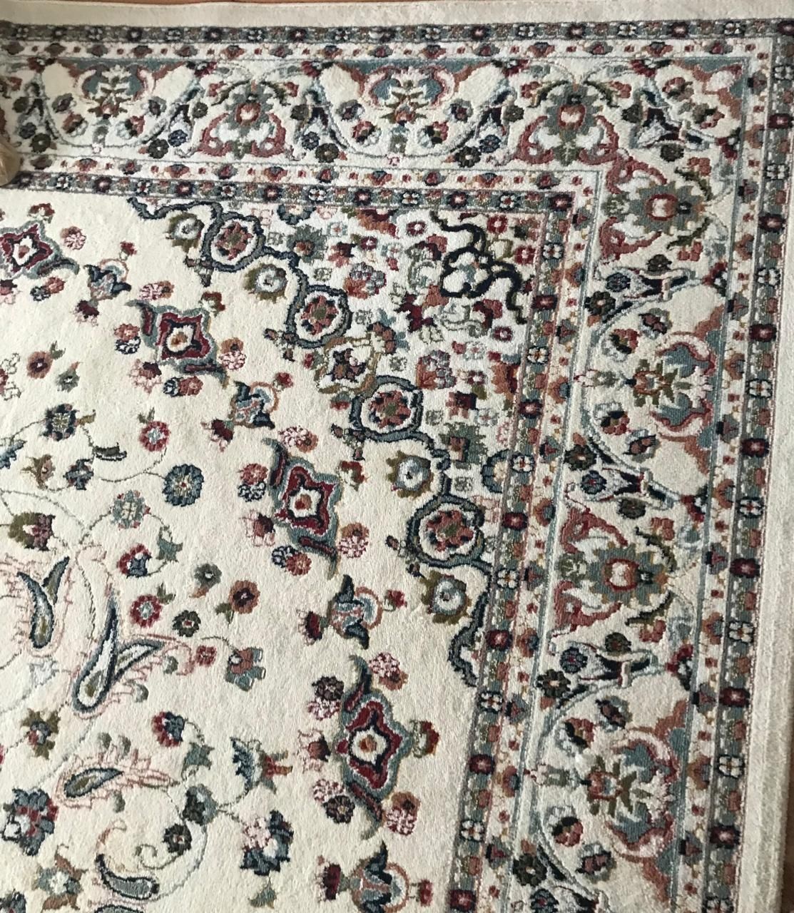 Кілем сатылады  жақсы күйі