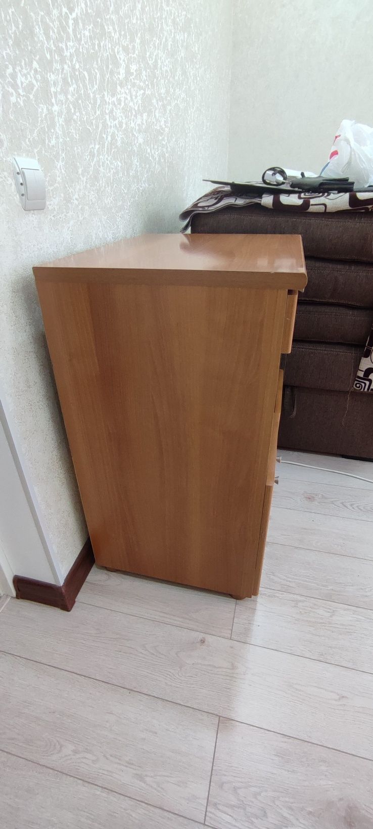 Платяной шкаф купе и шкаф для прихожки, тумба для офиса и дома