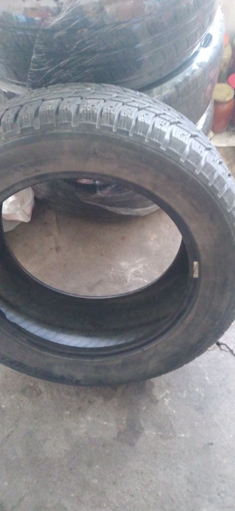 Продам резину лето 255/55/18 KUMHO