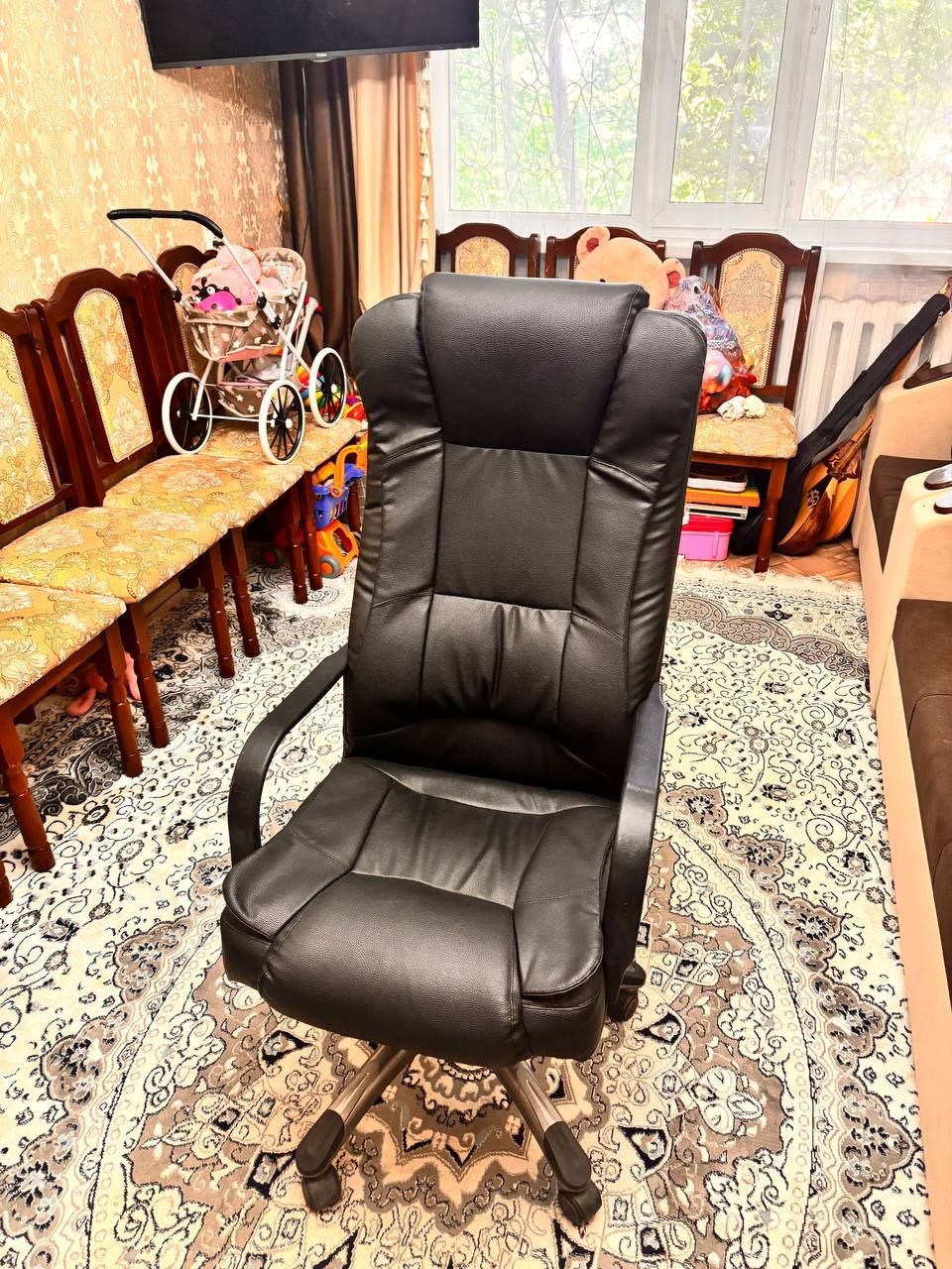 Кресло офисное (руководителя)