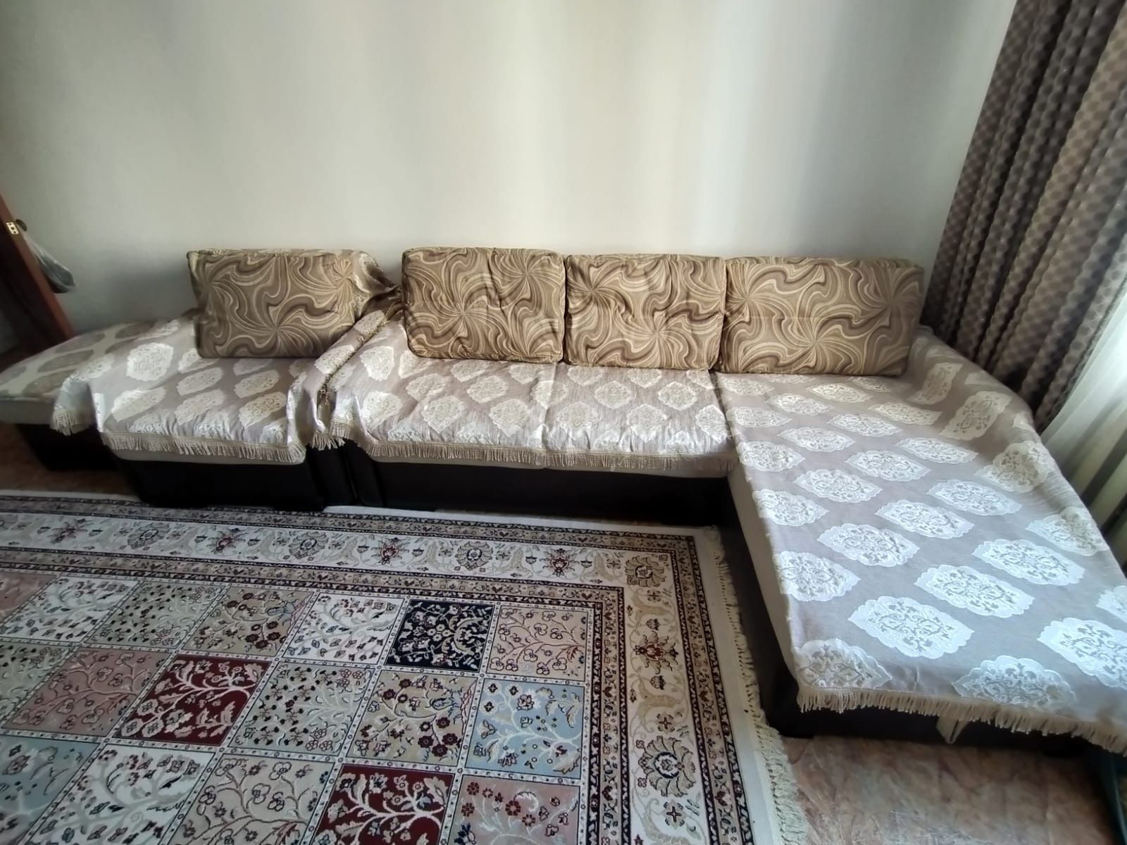 Продам ковер хорошийм состояние
