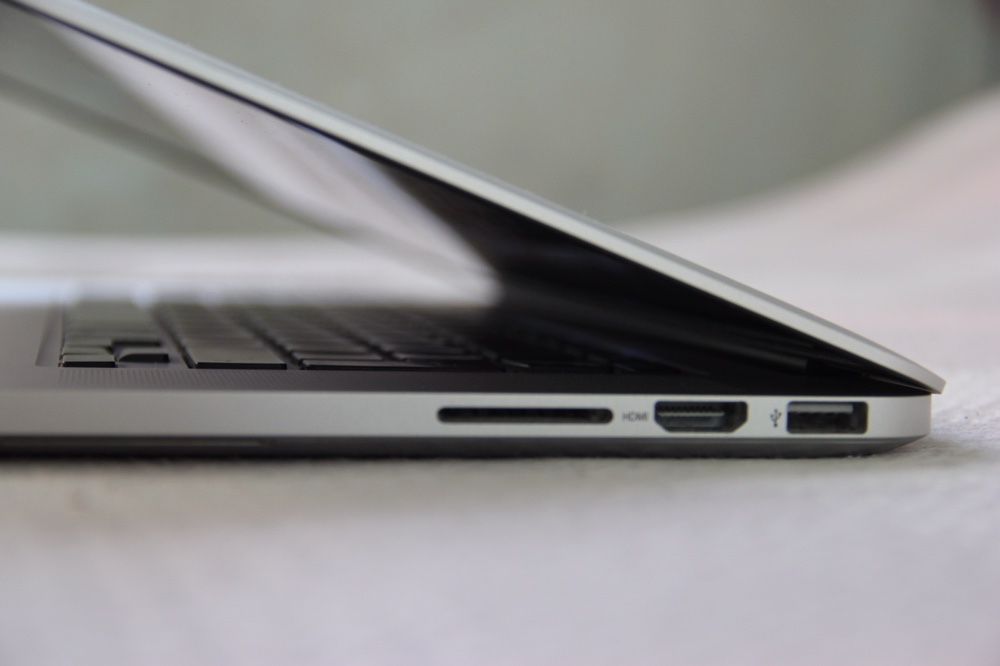 MacBook Pro (Retina, 15-inch, Mid 2015)
