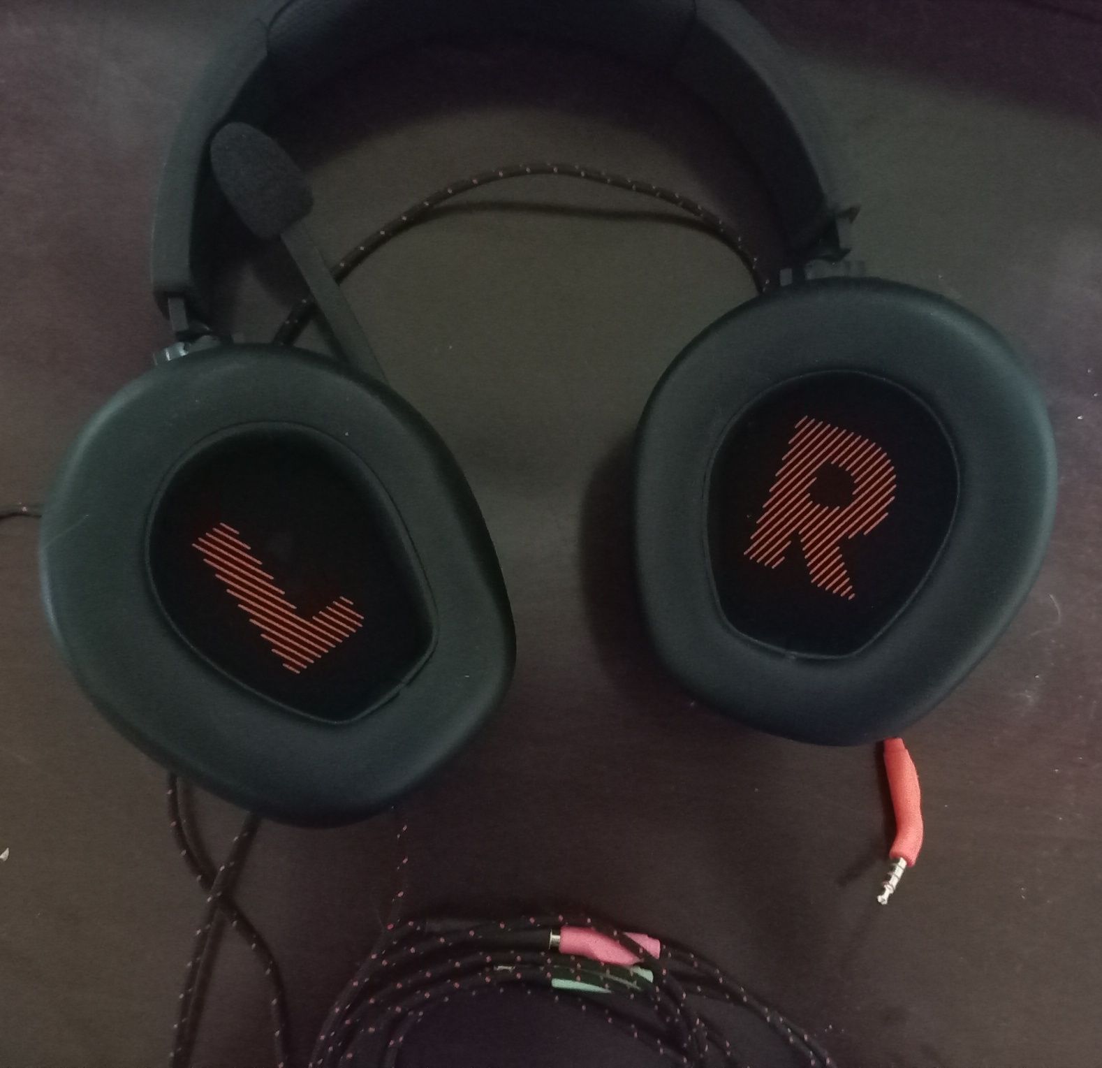 наушники JBL QUANTUM 200