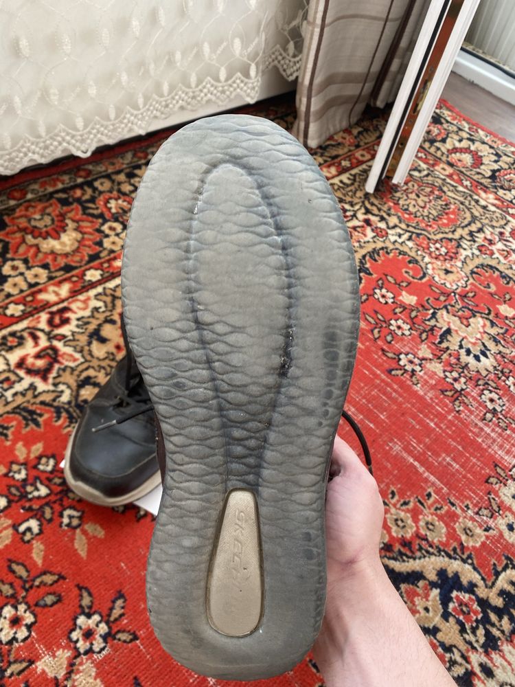 Продается обувь Skechers демисезон