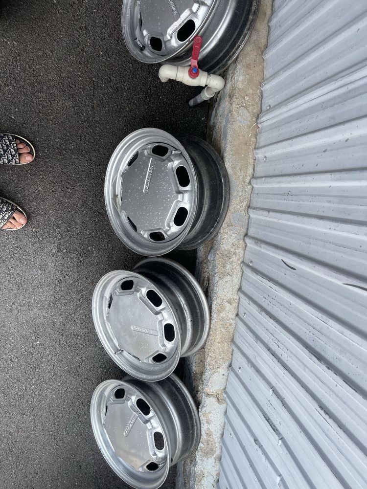 Продам r14 диски оргинал