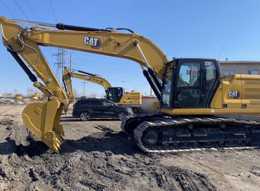 Услуги гусеничного эксковатора Cat 330