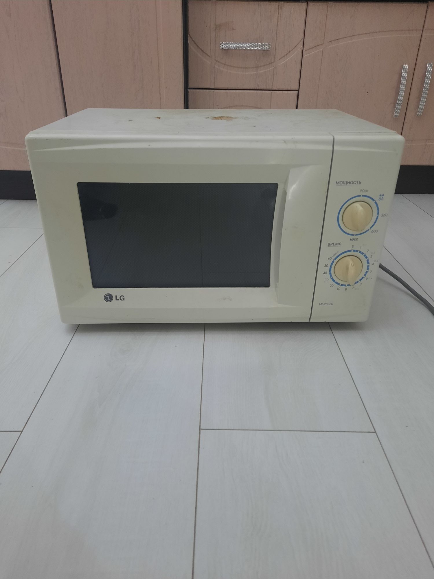 Продам микроволновку, состояние хорошее, без минусов