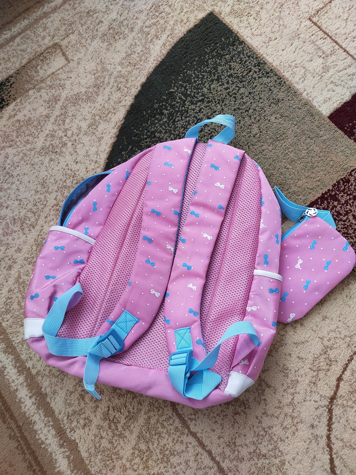 Продам школьный рюкзак