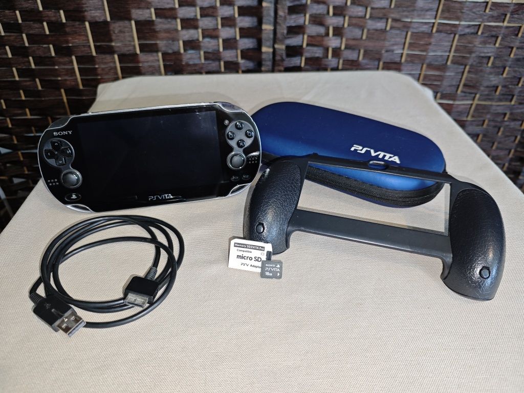 Продам PSVita fat