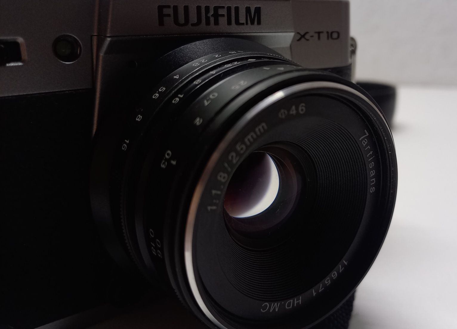 Fujifilm X T-10 + 7artisans 25 mm f1.8