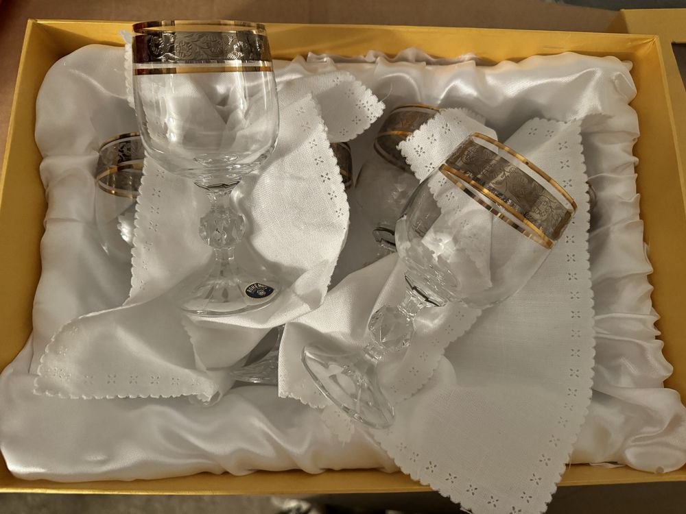 Продам хрустальные бокалы