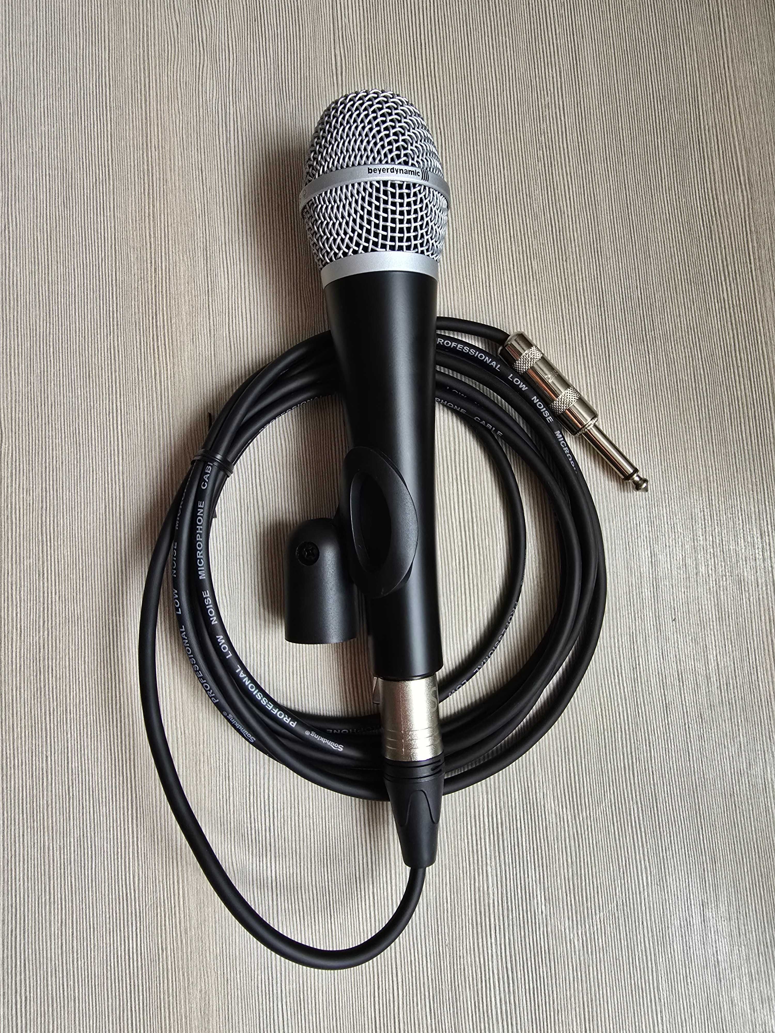 Roland Fantom 06