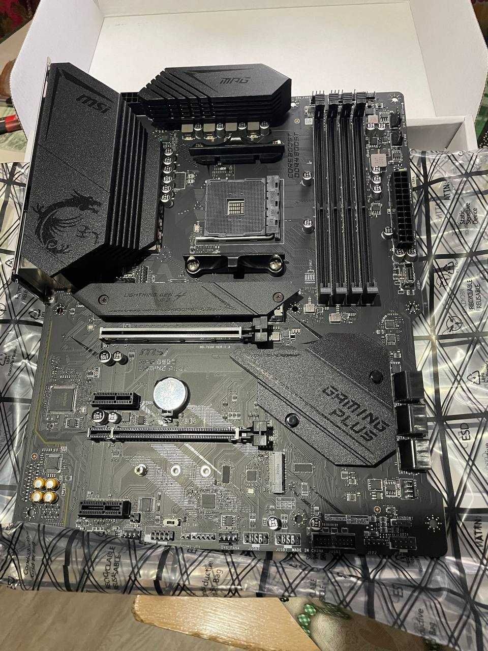 Комплект MSI MPG B550  gaming plus ( AMD4)  + Ryzen 7 5700x
