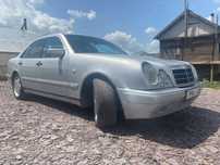 Mercedes benz e320