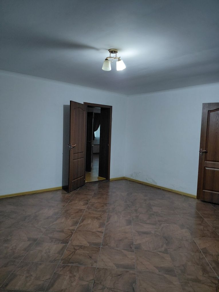 Продам коттедж 3 этажа