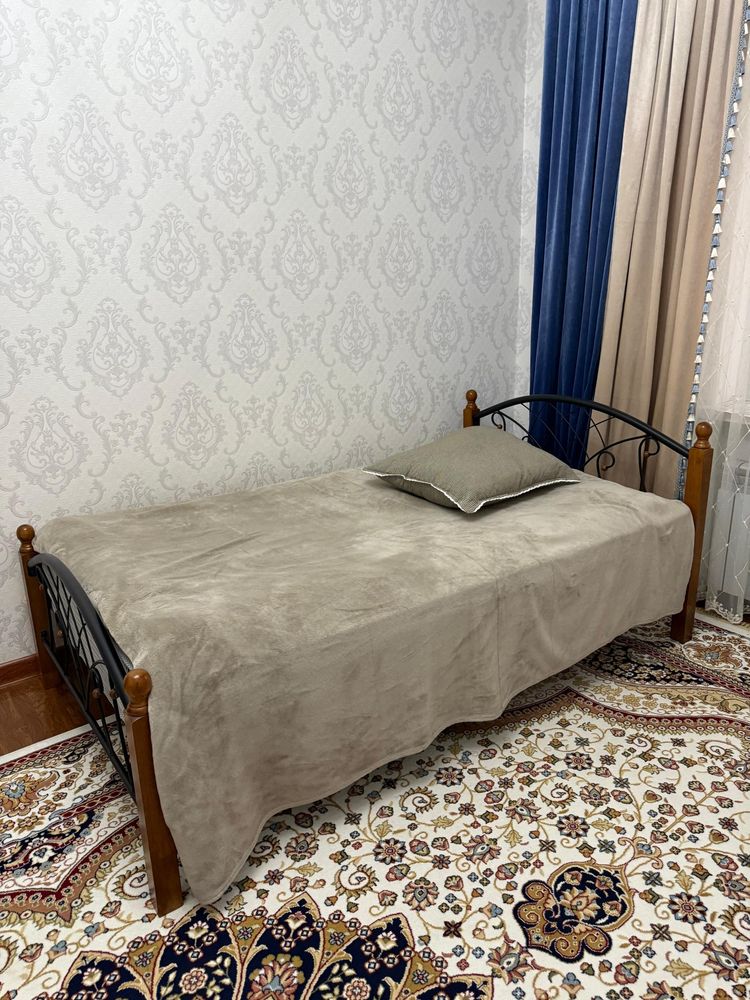 Односпальная кровать