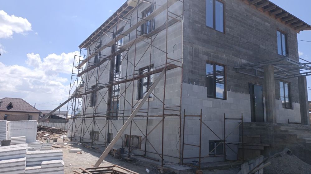 Аренда лесов , Вышка Тура на колесах в аренду