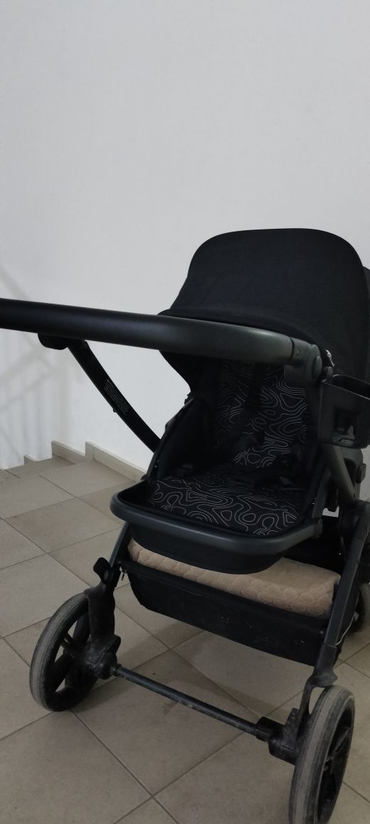 В продаже Коляска 2 в 1