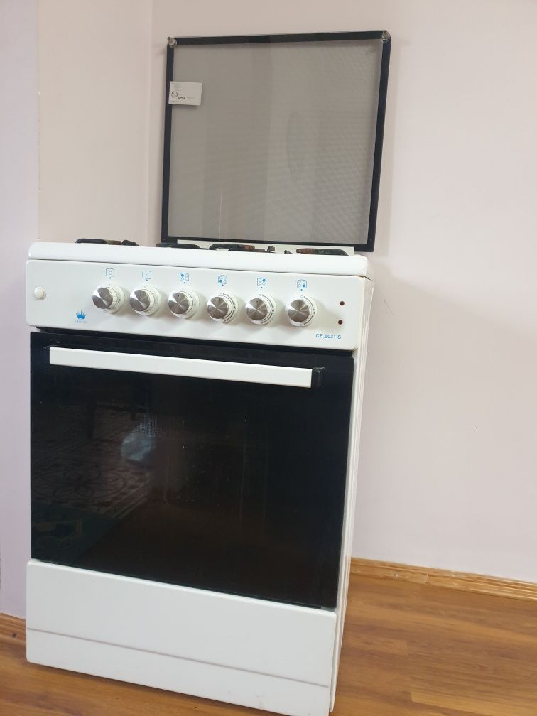 Продам газовую плиту