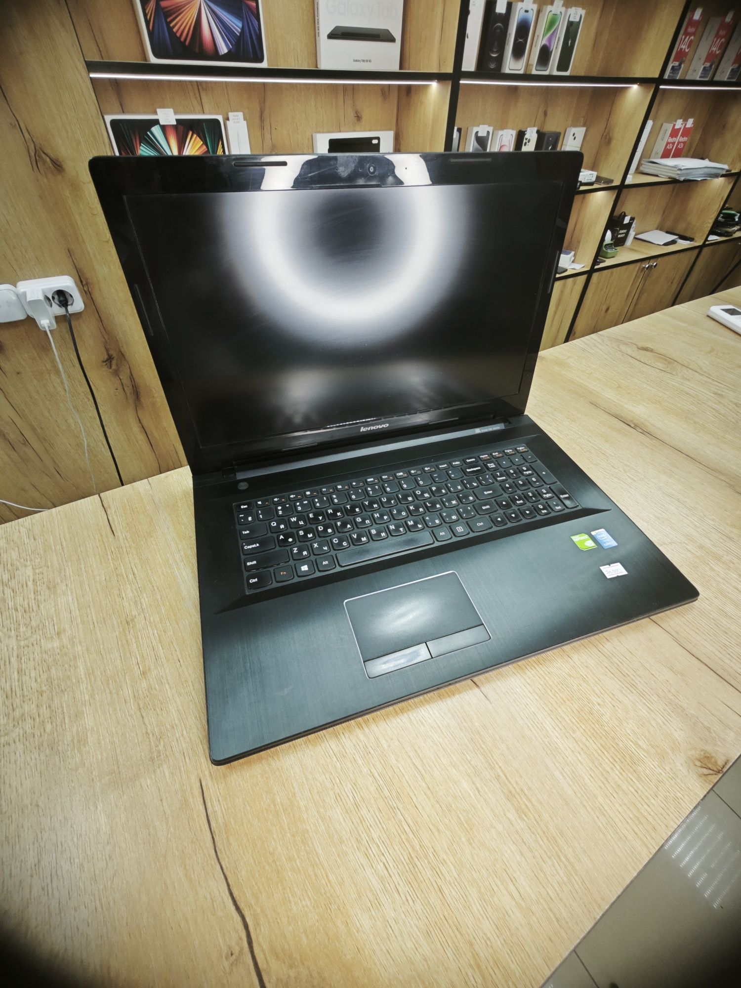 Ноутбук Lenovo 17'6 | Intel Core i7 | ОЗУ 8Gb

Инстаграмм: Laptops.