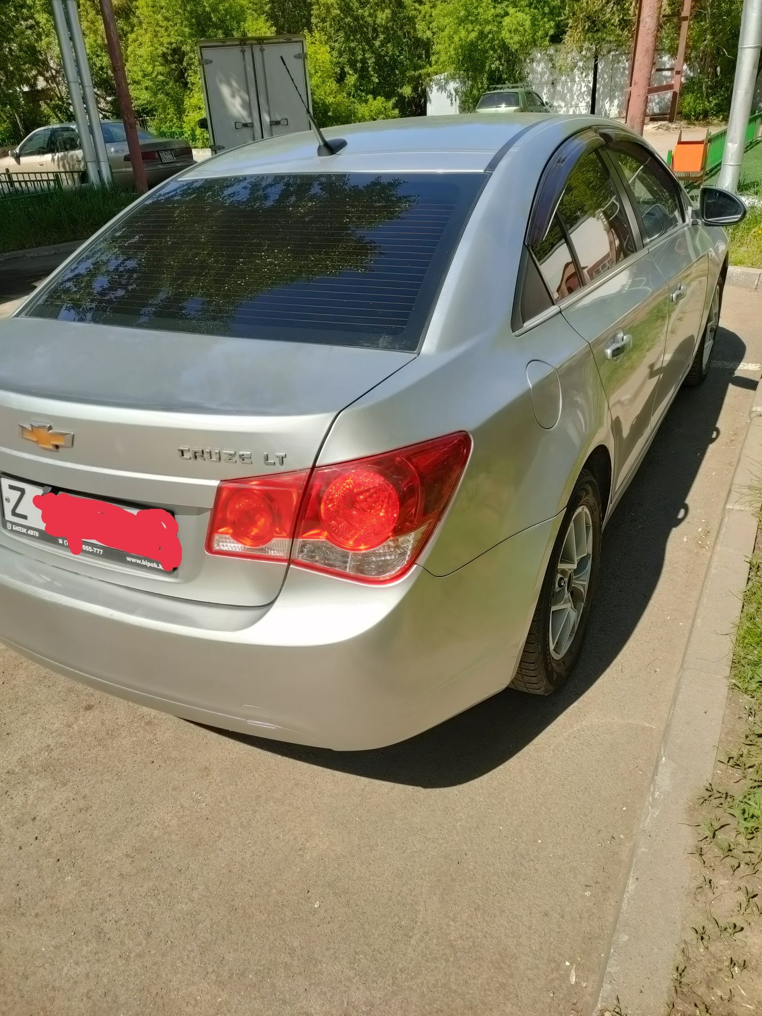Продам автомобиль Шевроле Круз