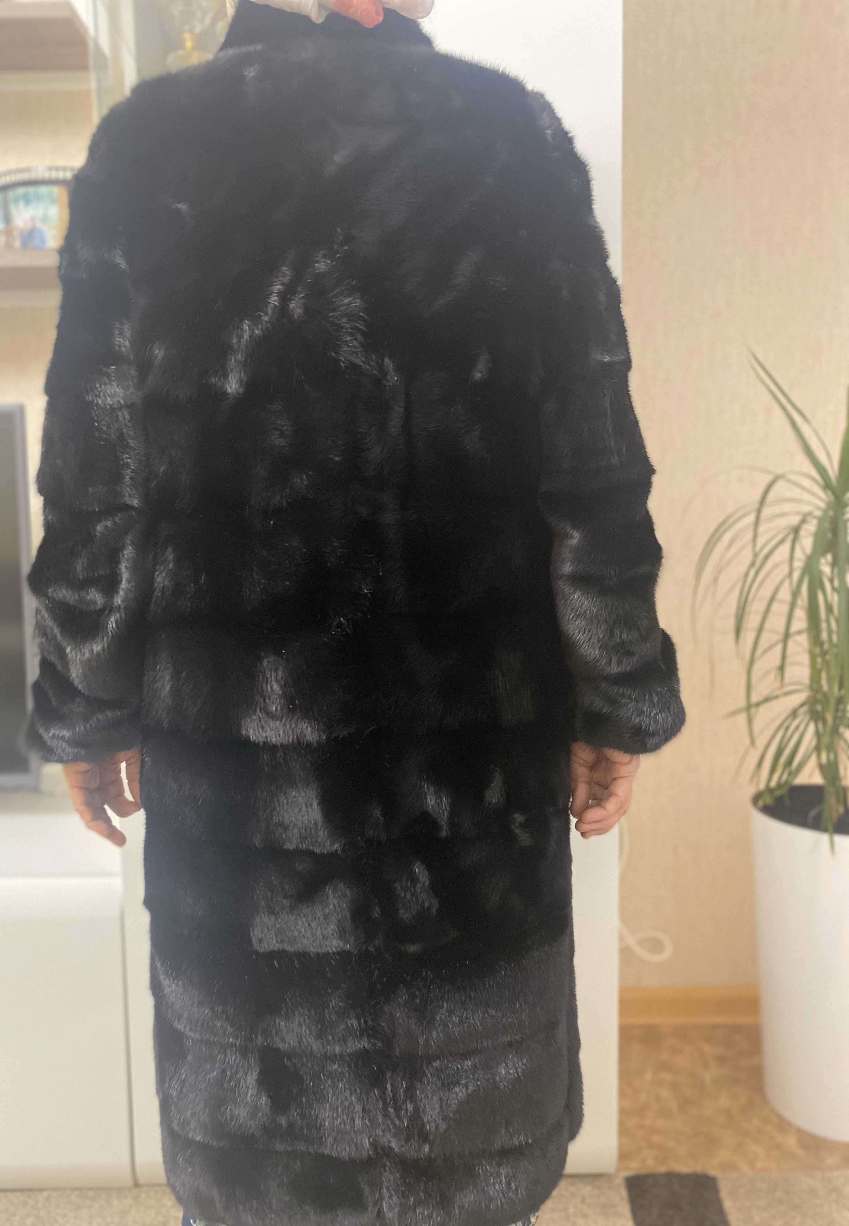 Норковая шуба и шапка