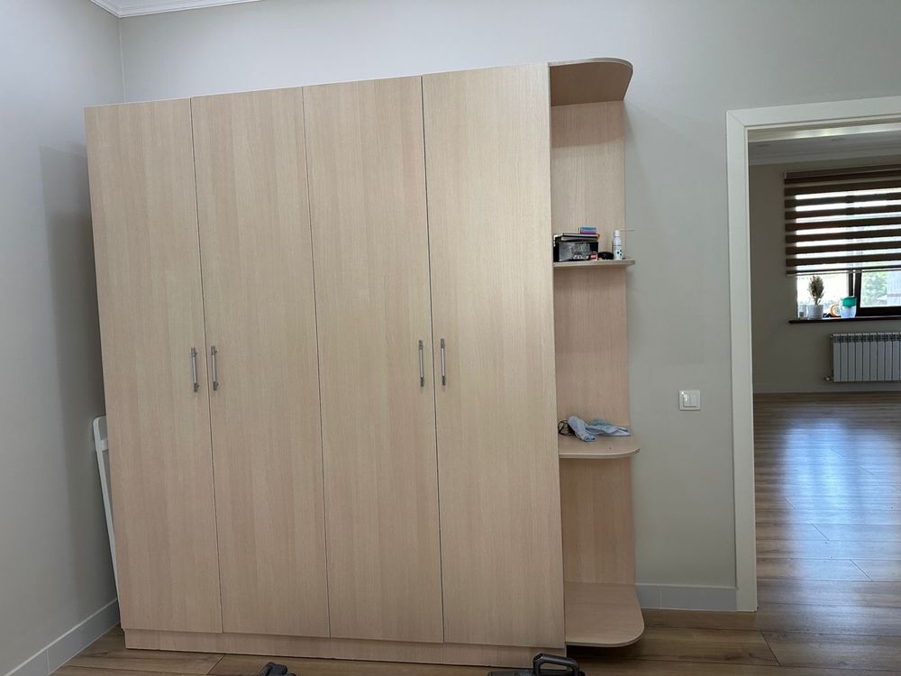 Шкаф для одежды продается