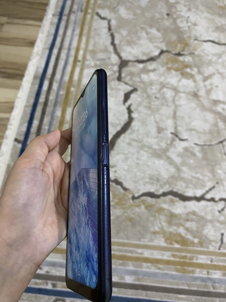 Телефон Vivo Y20 состояние отличное