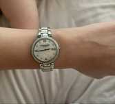 Швейцарские женские часы с бриллантами,от бренда Raymond Weil!!!