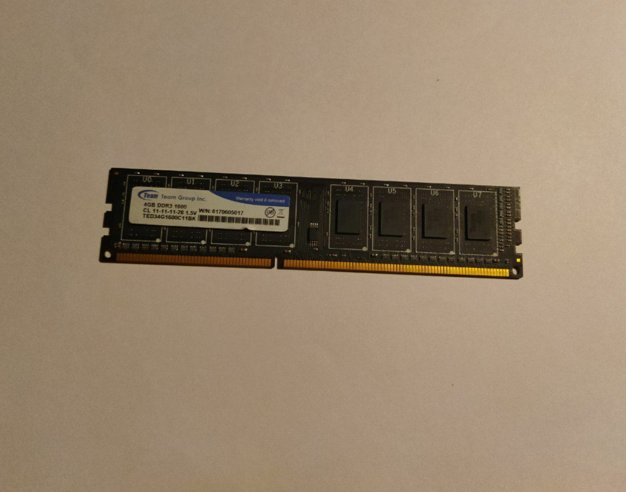 Продам ОЗУ DDR3 4GB