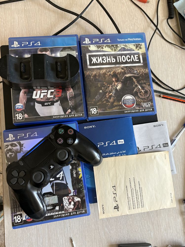 Playstation/Ps 4 pro на 1 террабайт, геймпад рабочий, станция, 9 игр