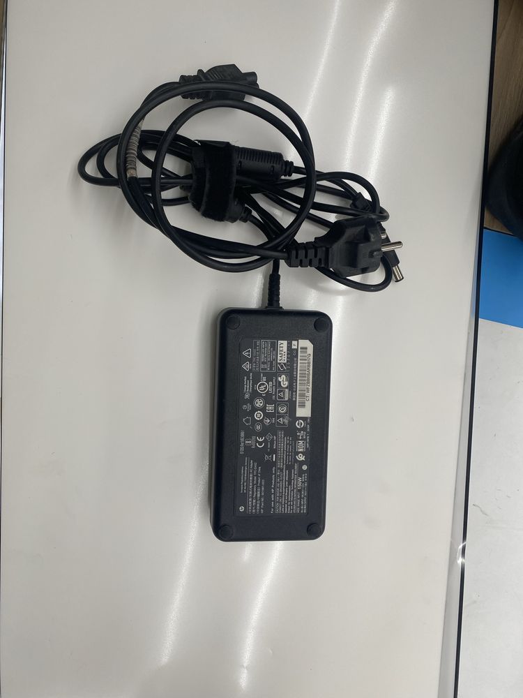 Моноблок HP 27-xa0036ur по запчастям.