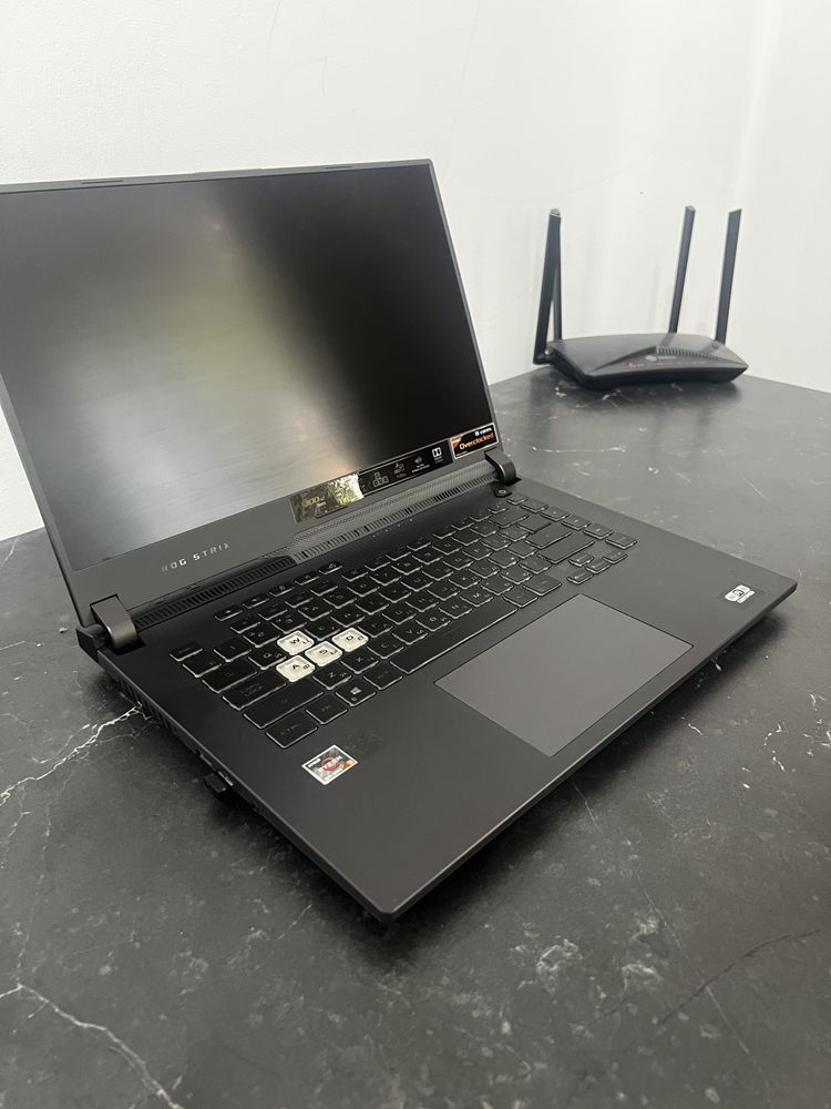 Игровой ноутбук ASUS ROG Strix G17